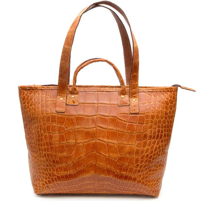 How to choose the perfect handbag for a job interview.