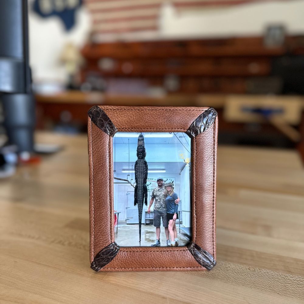 hunter picture frame